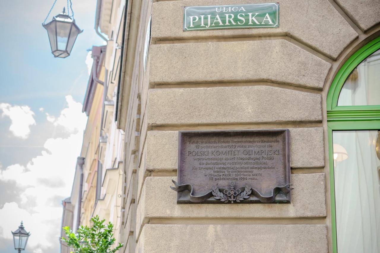 Hotel H15 Francuski Old Town - Destigo Hotels คราคูฟ ภายนอก รูปภาพ Plaque commemorating the first meeting of the Society of Friends of the National Museum in Warsaw