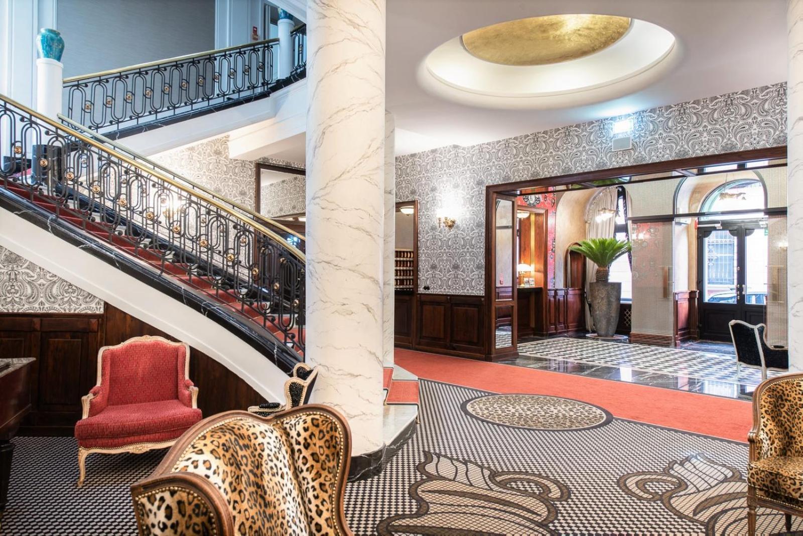 Hotel H15 Francuski Old Town - Destigo Hotels คราคูฟ ภายนอก รูปภาพ The lobby of the hotel